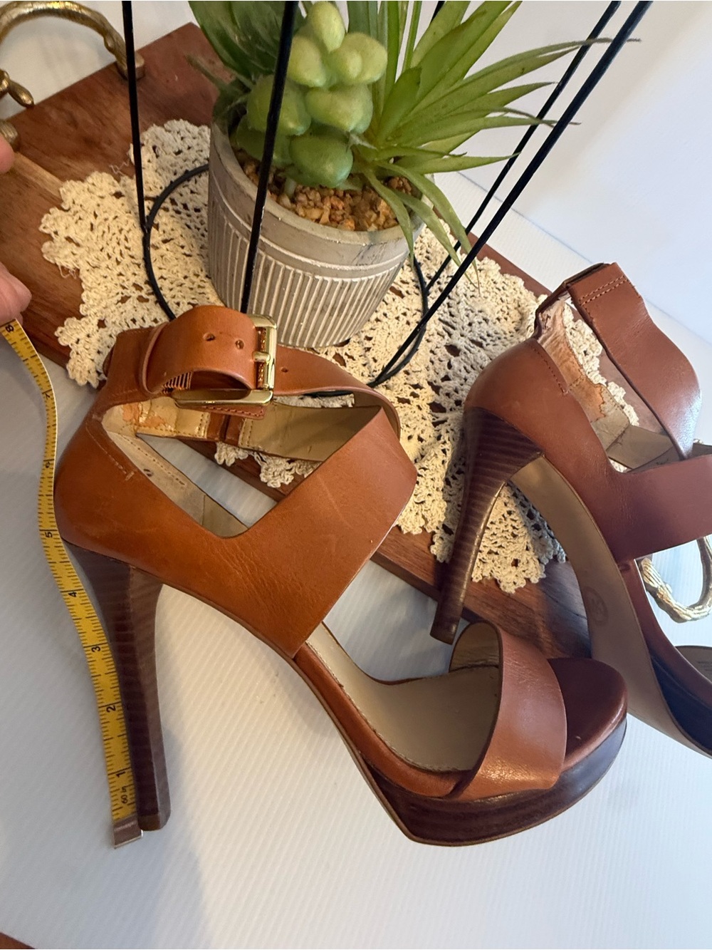 Michael Kors Size 10 Strappy Heel Women - Picture 2 of 10